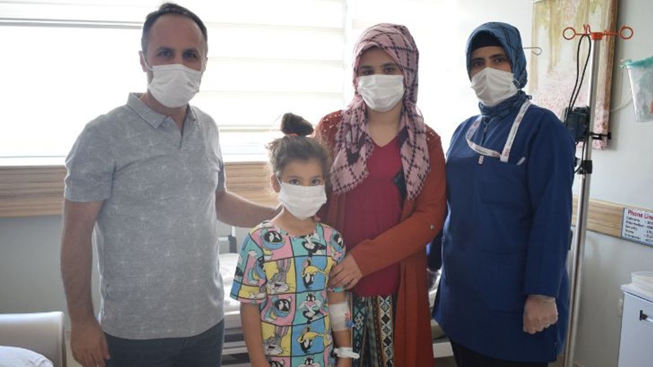 Küçük kız böbrek taşlarından PNL operasyonu ile kurtuldu.