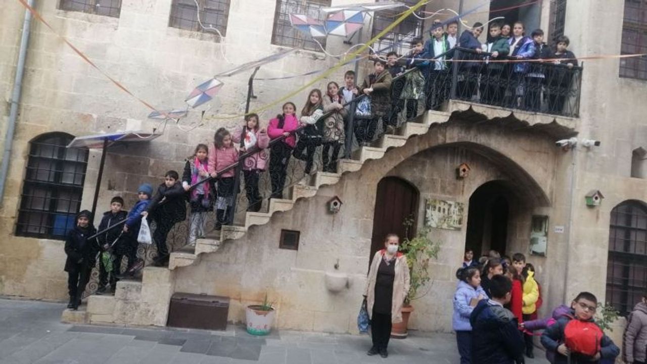 Minik öğrenciler Gaziantep’i mercek altına aldı