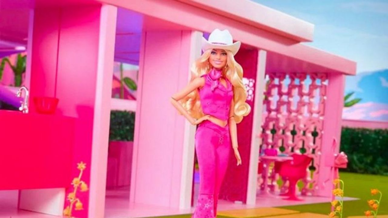 Barbie çılgınlığı oyuncakları da tüketti! 53 bin Barbie oyuncağı satıldı