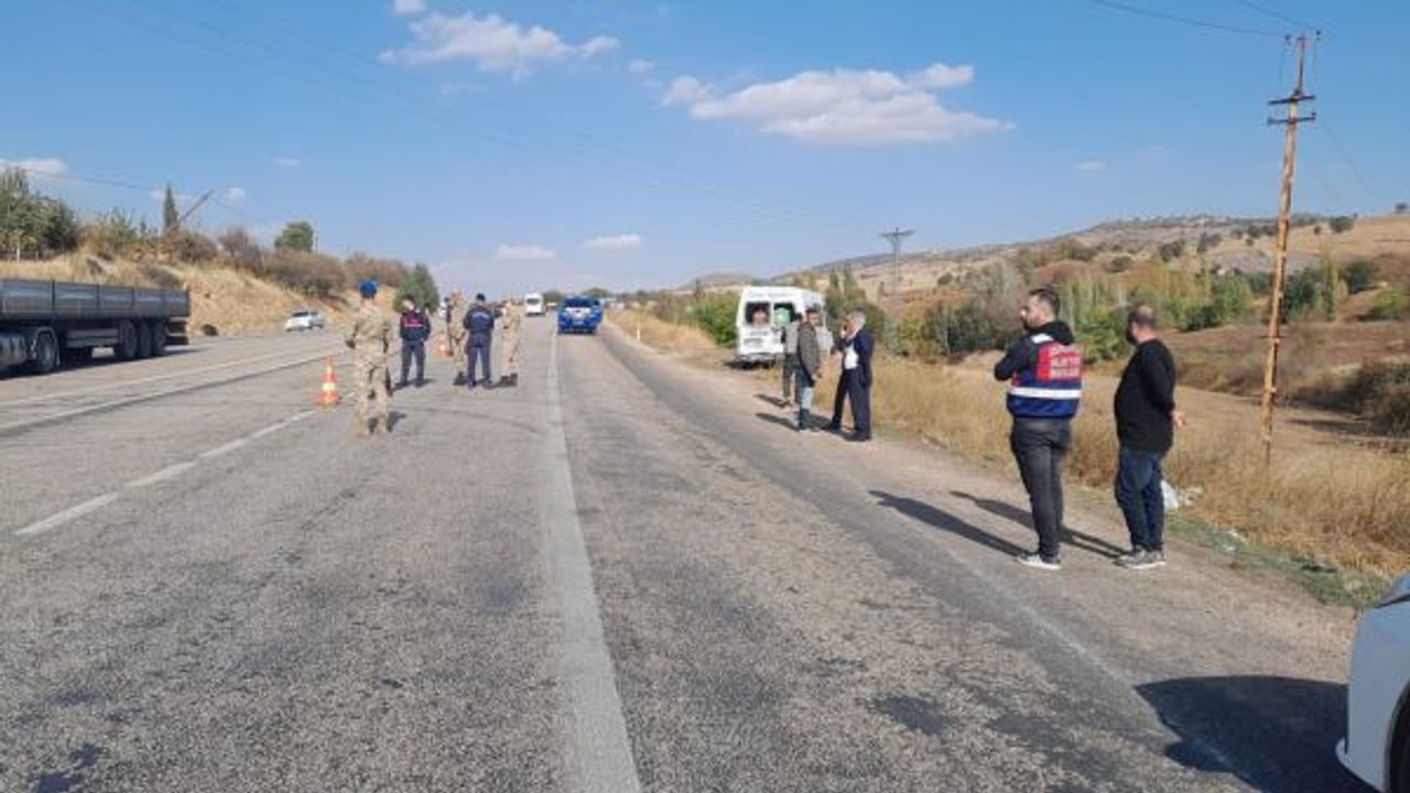 Vefat Eden Annesinin Cenazesinin Bulunduğu Aracı Kaçırdı