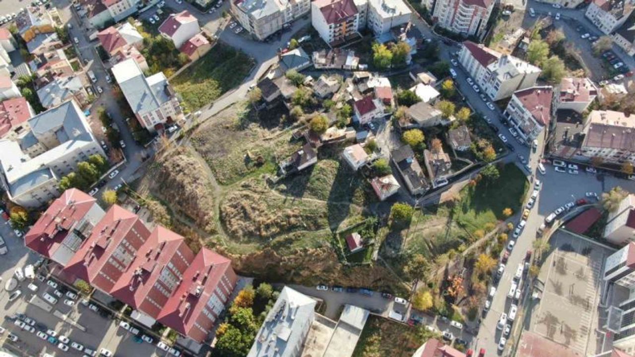 Bu Mahalleden Adeta Tarih Fışkırıyor!