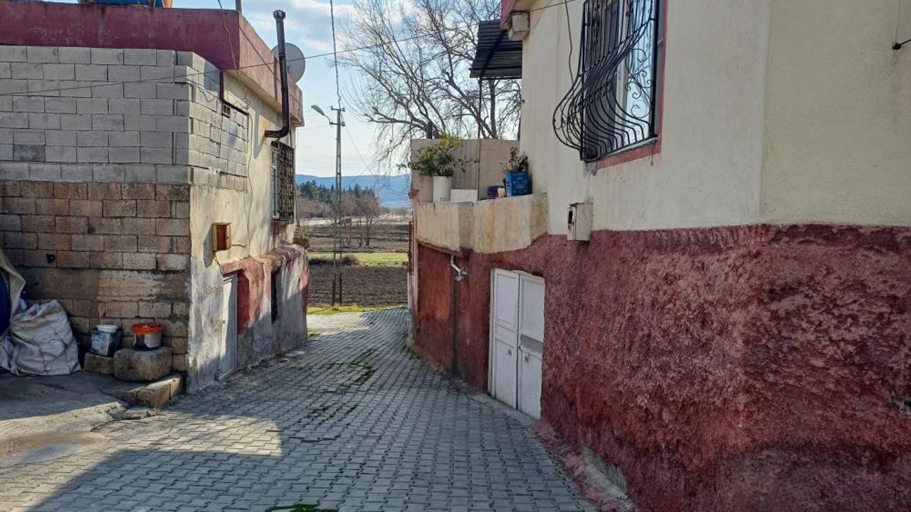 Araban’da Depremzedeler Güvenli Ev İstiyor