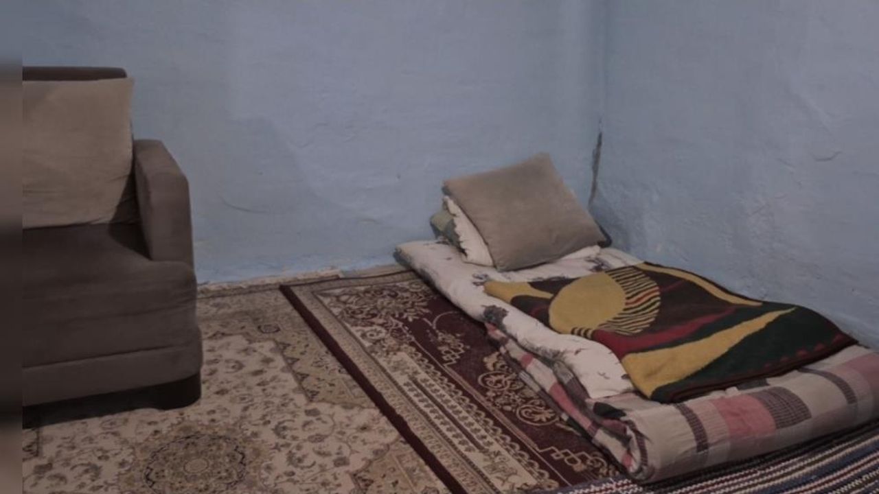 Annesi Terk Etti, Muhtar Onu Sahiplendi