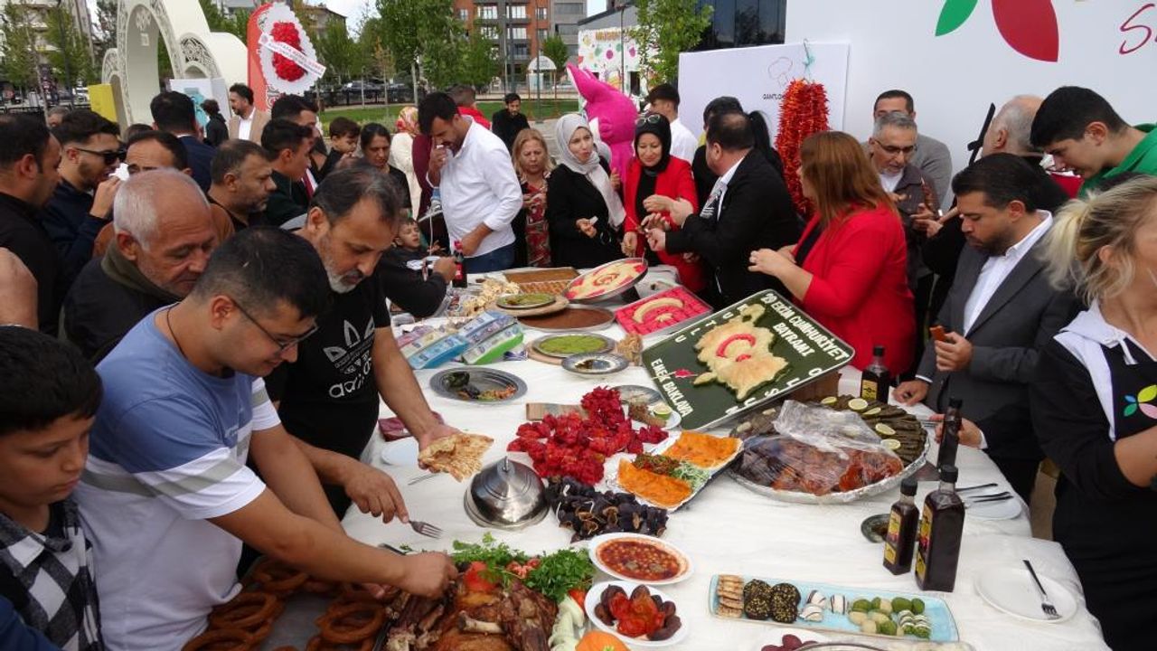 Gastronomi Festivalinde Yemekler 10 Dakikada Tükendi