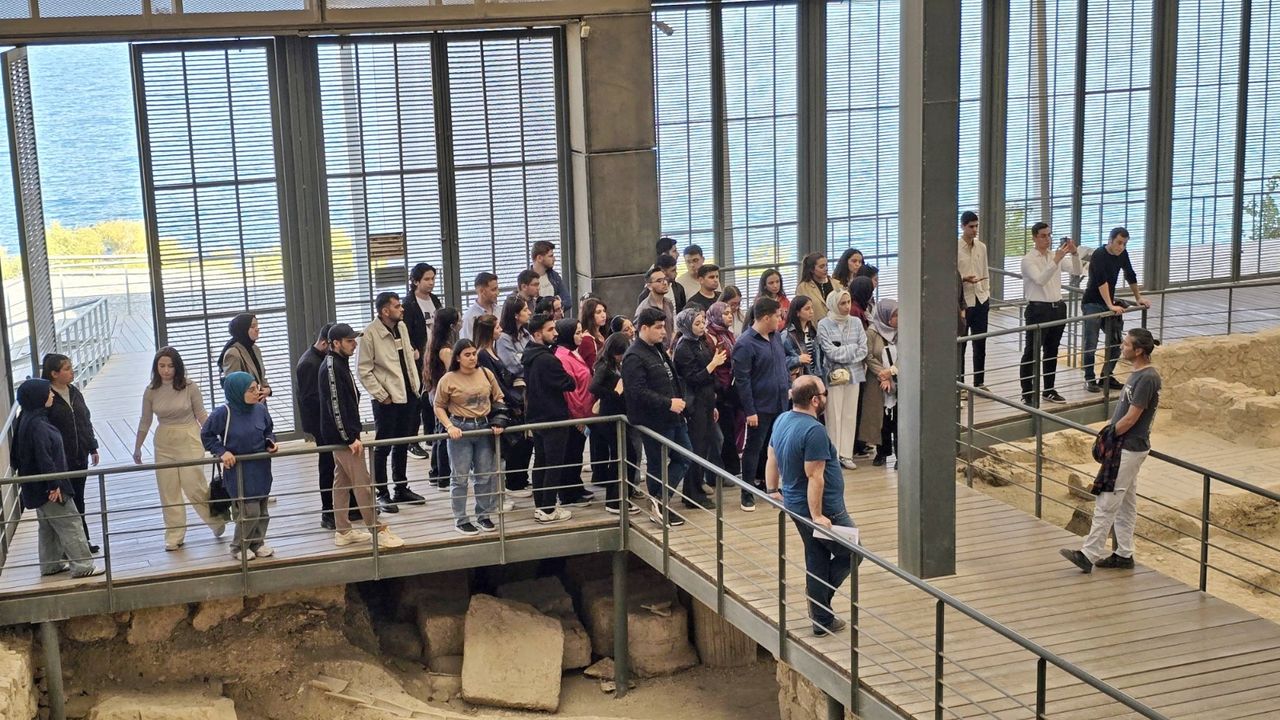 Öğrenciler Tarihi Kenti İnceledi