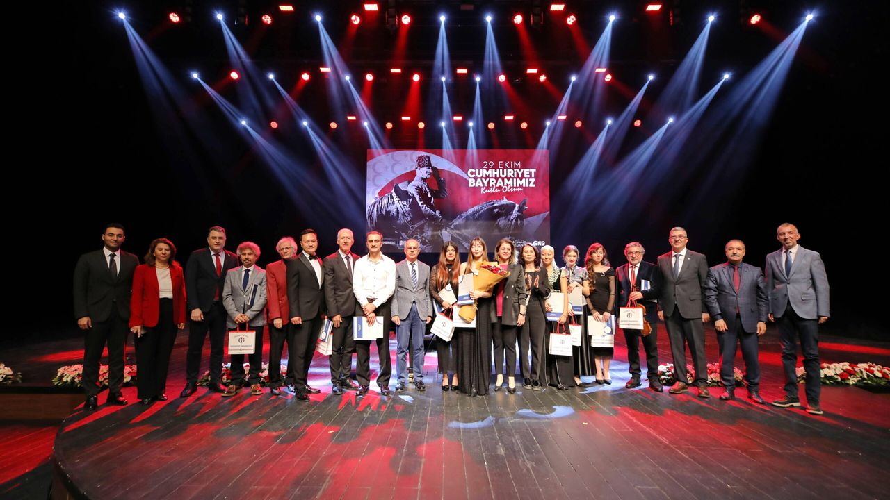 Türk Dünyası Piyanistleri Buluştu