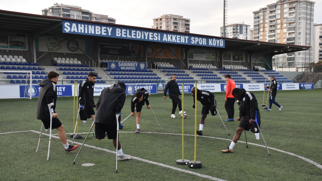 Gaziantep’in Gururu Sahaya Çıkıyor