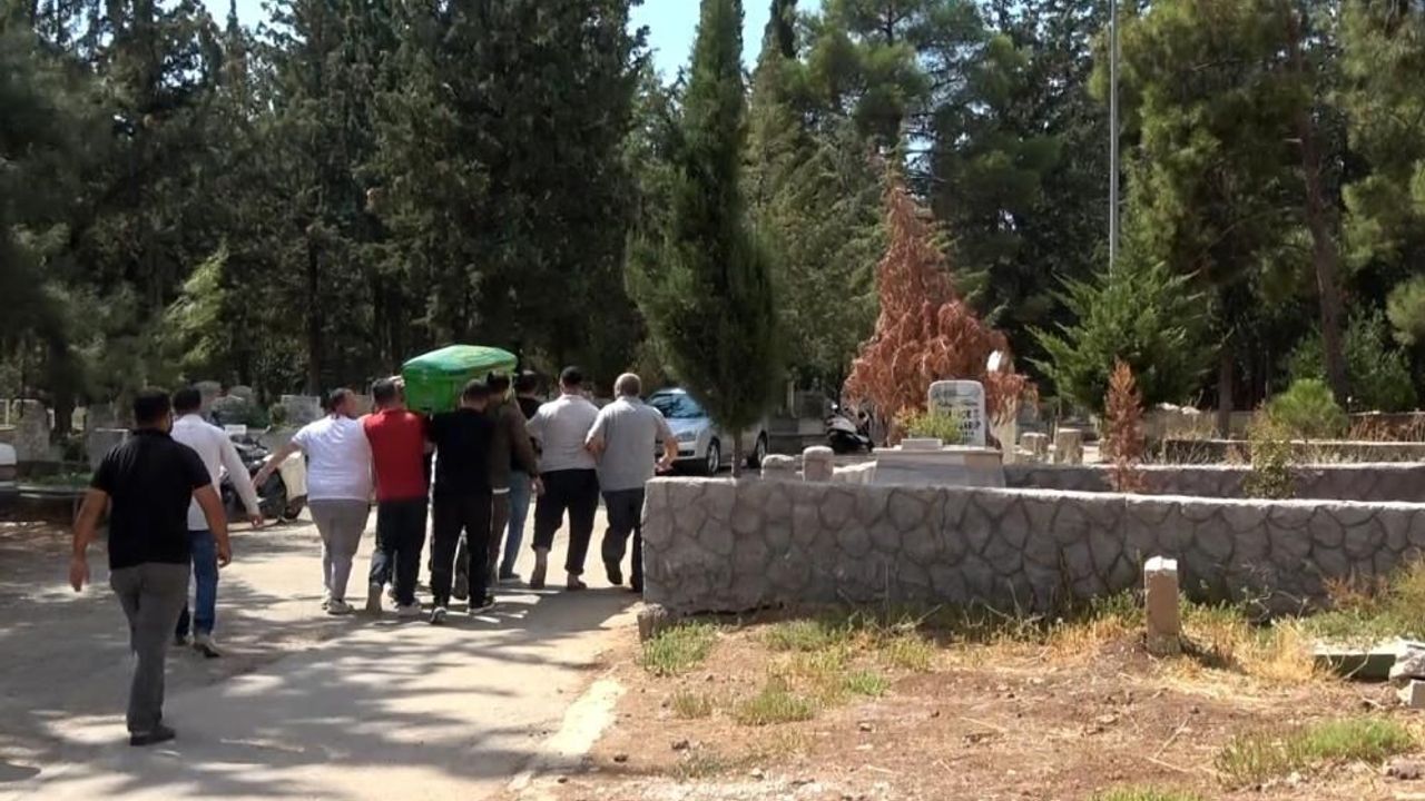 Eşi tarafından vurulan kadın Kilis'te defnedildi