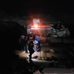 Su yükseldi, 4 arkadaş yıkık köprüde mahsur kaldı