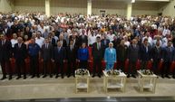 Darbelere karşı millet dimdik durdu