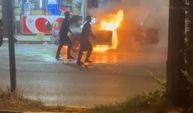 Gaziantep’te park halindeki otomobil alev aldı