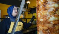 Erkek işi dediler, döner ustası oldu
