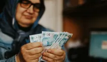 Bankalar Yarışa Girdi: Emekliye Rekor Ödeme