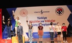 GKV’li Baloğlu ve Kalyoncu Türkiye Satranç Milli takımında