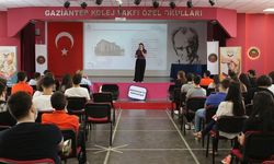 Kolej öğrencilerine farkındalık semineri