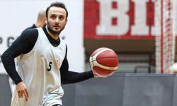 Can Uğur da gitti