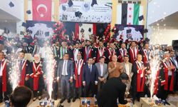 İlk mezunlarını verdi