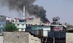 Evin çatısında çıkan yangın korkuttu