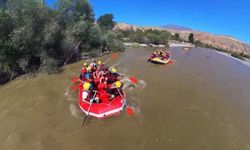 Kavurucu sıcaklarda rafting keyfi!