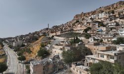 Betonarme binaların yıkımı devam ediyor