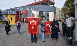 Şahinbey bayraklarla donattıldı!