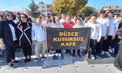 Kusursuz kafe çalışanları kutlamalara renk kattı