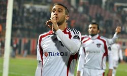 100’ler kulübüne giren Cenk Tosun; 100 golün 48’ini Gaziantepspor formasıyla attı