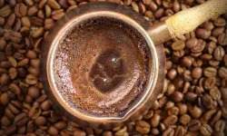 Kahve İçmenin En İyi Zamanı Belli Oldu! Uzmanlar 45 Dakika Kuralını Öneriyor!