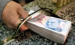 Akbank'tan Emeklilere Sıfır Faiz! 15.000 TL Hesaplara Yatıyor
