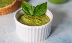 Ev Yapımı Pesto Sosu Tarifiyle İtalyan Sokaklarının Kokusunu Mutfağınıza Getirin! İşte Ev Yapımı Pesto Sos Tarifi