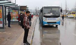 Gaziantep’te Öğrencilerden “Çift Çekim” Tepkisi