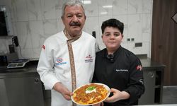 13 Yaşındaki Buğra, Depremzedelere Yemek Yaparken Aşçılığa Merak Saldı! İlham Veren Hikaye…