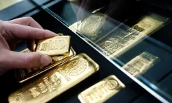 Gram altın dipte, altın satacaklar kara kara düşünüyor, uzman isim gram altının kaç liraya kadar düşeceğini açıkladı