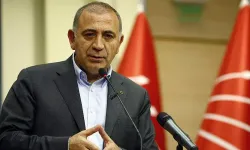 Gürsel Tekin neden istifa etti, kaç yaşında, aslen nereli, kiminle evli, hayatı ve siyasi kariyeri