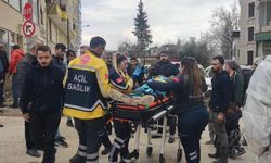 Gaziantep’te Feci Kaza! Motosiklet İle Otomobil Kafa Kafaya Çarpıştı!