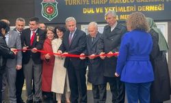 ABB Başkanı Yavaş, Türkiye Harp Malulü Gaziler, Şehit, Dul ve Yetimleri Derneği Genel Merkezi'ni açtı.