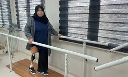 Depremde Eşini Ve Sağ Bacağını Kaybeden Kadın Protezine Kavuştu