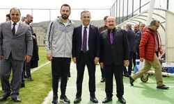 Vali Kemal Çeber futbolcu ve teknik adamla buluştu