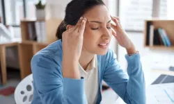 Migren Ataklarına Ramazan Ayında Veda Edin: Nöroloji Uzmanının Altın Önerileri