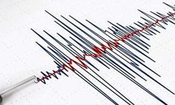 Karadeniz'de 4 büyüklüğünde korkutan deprem!