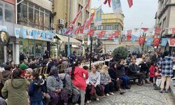 Vatandaşlardan CHP'li Başkana İftar Tepkisi: "Orucumu Parayla Aldığım Suyla Açtım"