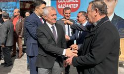 Mehmet Tahmazoğlu, CHP Büyükşehir adayı Muzaffer Ertürk’ü SKM’de ziyaret etti…   Ziyaret mi, mesaj mı?