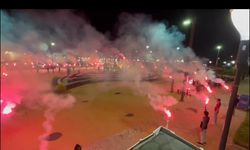 Son Dakika! Gaziantepsporlu taraftarlar eski Kamil Ocak Stadyumun yerine yapılan millet bahçesinde toplandı..