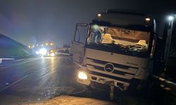 Gaziantep'te feci kaza! Kaza yapanlara yardım etmek isteyenlere tır çarptı