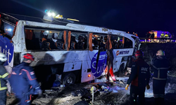 Kilis Gaziantep İstanbul Seferini Yapan Yolcu Otobüsü Devrildi! Ölü ve Yaralılar Var…