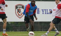Gaziantep FK Oyuncusu Salem M'Bakata Umut Verdi