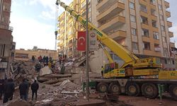 Gaziantep’te depremzedeler isyan etti!