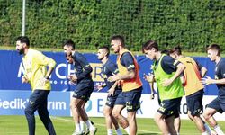 Fenerbahçe, yeni sezon hazırlıkları sürüyor