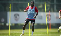 Badou Ndiaye sıkı çalışıyor