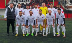 Şehitkâmil Belediyespor durdurulamıyor